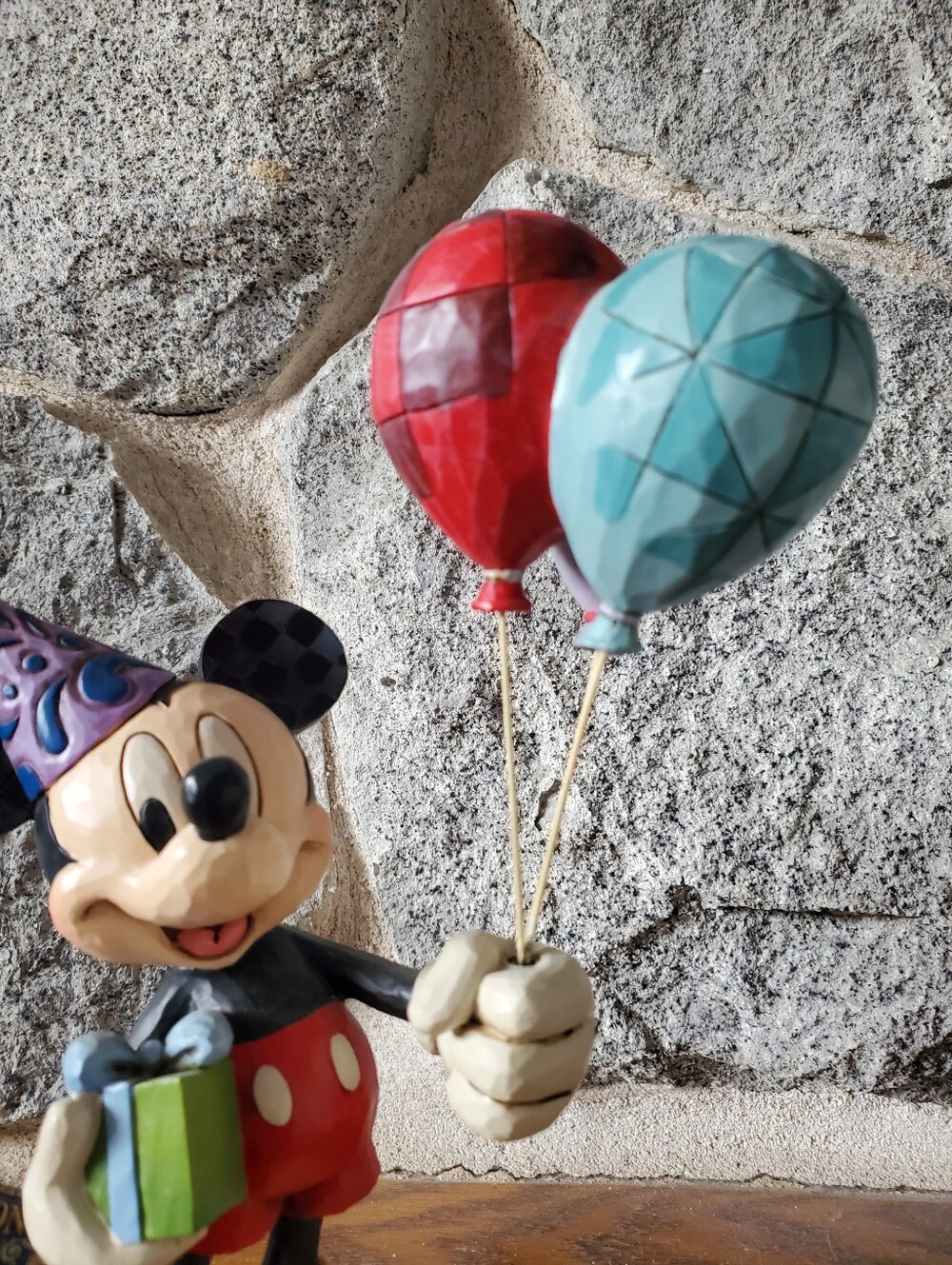 Mickey Mouse Cheerful Celebration Figurine - Picture 14 of 16